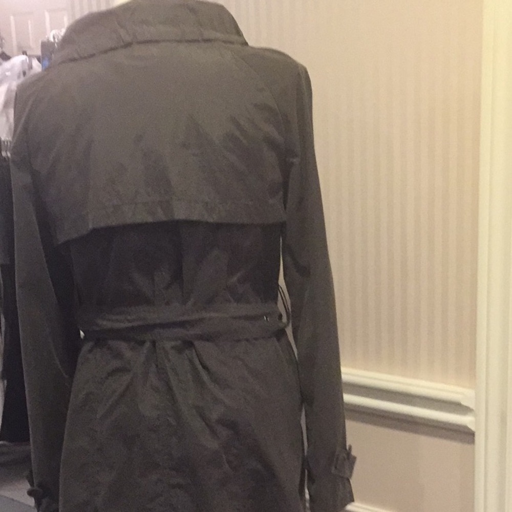 ⬇️Price drop ⬇️NWOT Kaki green utility jacket multifunctional cowl neck - Picture 2 of 3